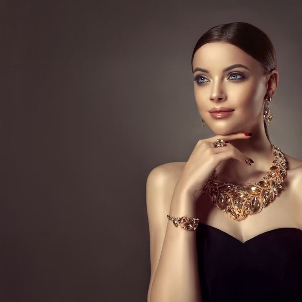 Make a lasting impression with the perfect statement jewellery